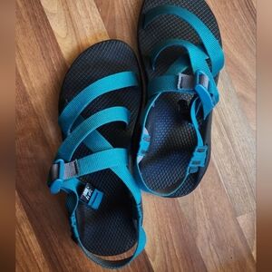 Sz 9 Teal Chacos